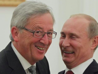 Putin e Juncker hanno qualcosa in comune. Mosca flirta con l’euro?