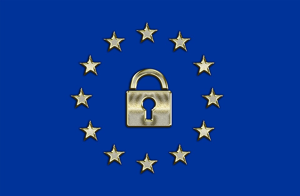 Facebook sposta 1,5 mld di utenti per sfuggire alle nuove regole europee