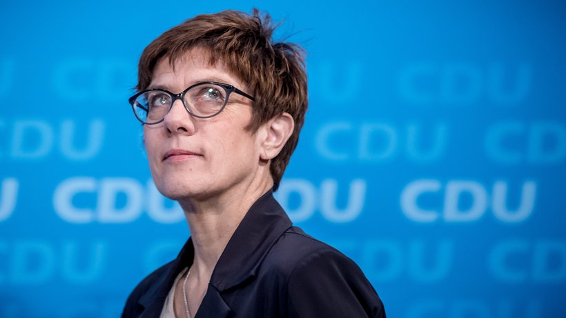 Germania Merkel cancelliera fino al 2021 poi basta incarichi Germania Merkel cancelliera fino al 2021 poi basta incarichi