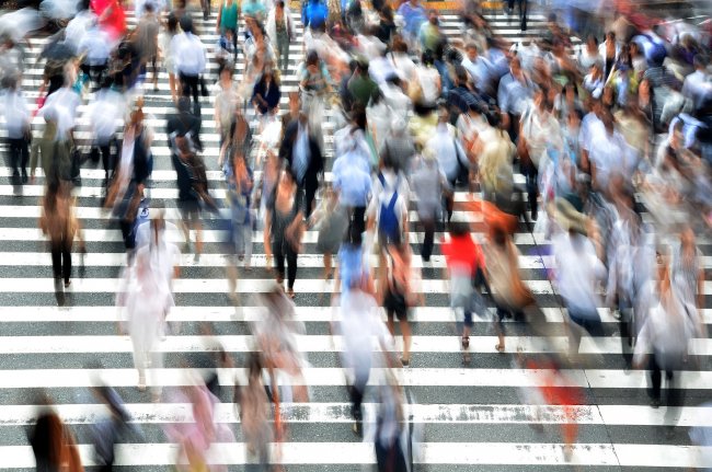 Il gigante dell’abbigliamento Uniqlo aumenta i salari fino al 40%