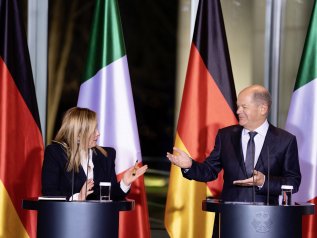 Scholz: “Abbiamo bisogno di forza lavoro”