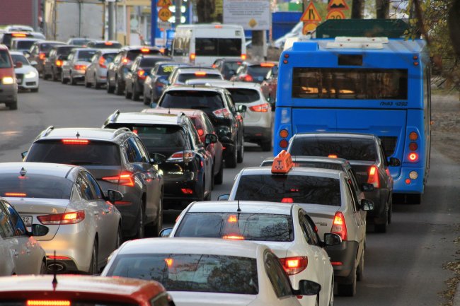 Usciti dalla porta, i motori termici rientrano dalla finestra?
