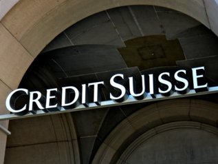 Credit Suisse, nuovo crollo: gli arabi non metteranno altro capitale