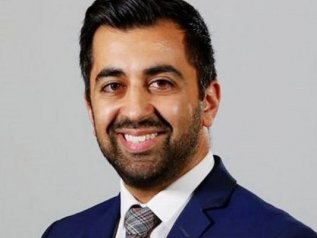 Figlio di immigrati e musulmano: è Humza Yousaf il neo premier scozzese