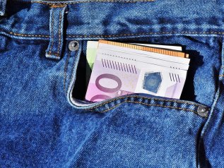 Il salario minimo bulgaro è 1/8 di quello lussemburghese