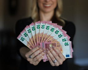 E se fossero i grandi profitti a mantenere alti i prezzi?