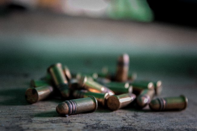 Armi, armamenti e guerrafondai