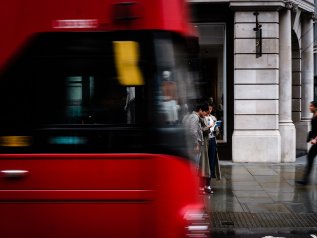 Bank of England: “Cari britannici, rassegnatevi ad essere più poveri”