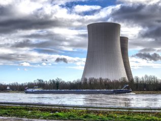 La Francia cambia idea. E punta ancora di più sul nucleare