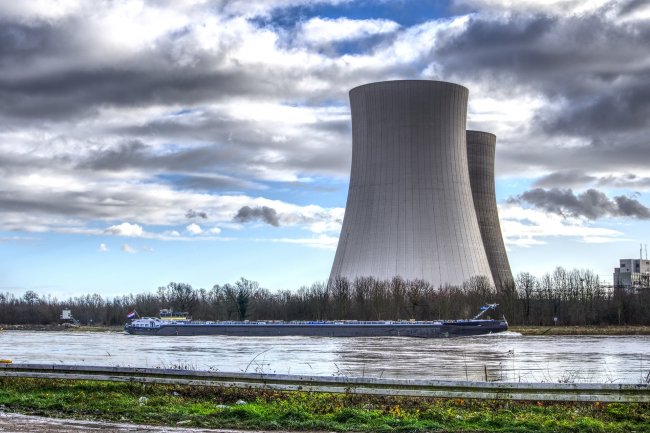 La Francia cambia idea. E punta ancora di più sul nucleare