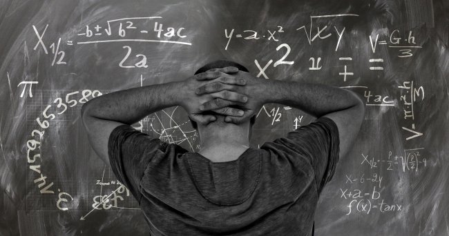 “Parlo mai di astrofisica io? Parlo mai di biologia?”