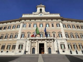 Con il salario minimo a 9 euro retribuzioni più alte per 3 milioni di lavor