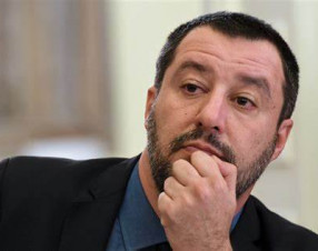 Salvini: “Non escludo l’uso della marina militare”