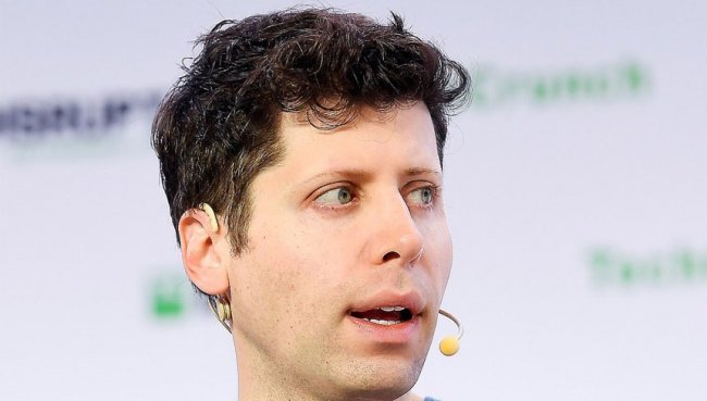 Colpo di scena. Sam Altman torna alla guida di OpenAI
