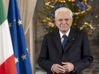 Mattarella: “La pace non è astratto buonismo ma realismo”