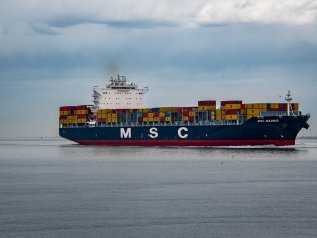 Houthi colpiscono portacontainer Msc
