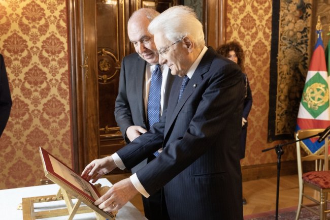 Il PdR: “Firmare leggi non significa condividerle”