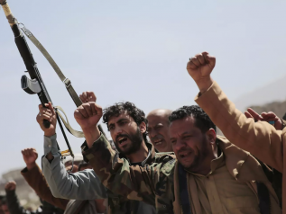 Houthi: “Inaccettabile che l’Italia abbia fermato il nostro attacco”