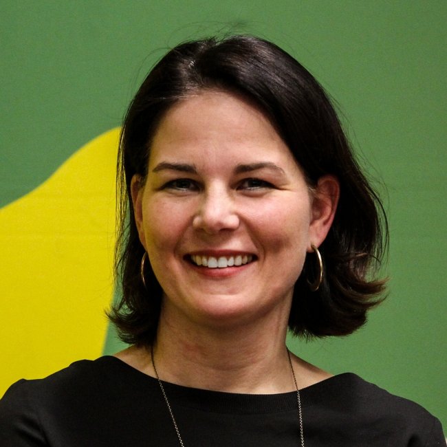 Baerbock apre all’invio a Kiev di missili simili ai Taurus (via Londra)
