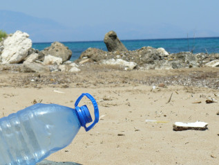 Stop ai prodotti in plastica monouso che inquinano