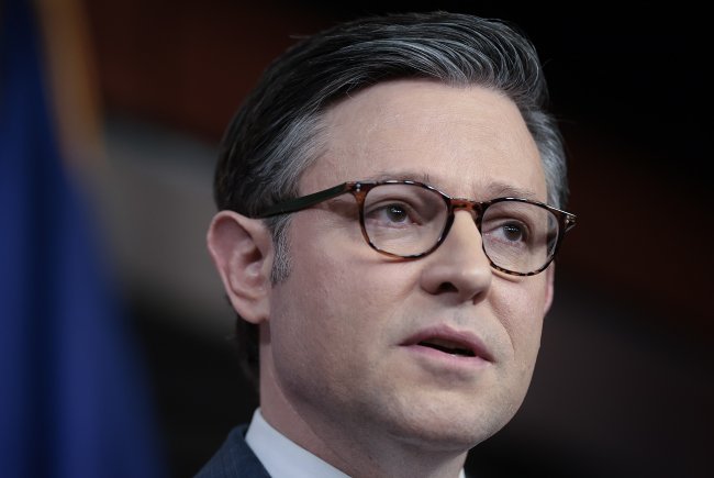 Gli Usa approvano i nuovi aiuti a Kiev per 61 miliardi di dollari