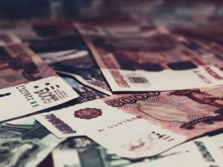 Ecco come le banche occidentali fanno ricco Putin e la Russia