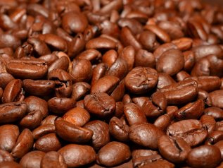 Quello vero costa troppo. Verso il caffè sintetico