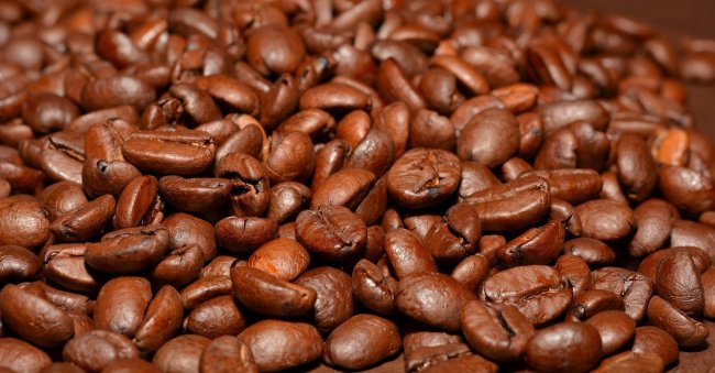 Quello vero costa troppo. Verso il caffè sintetico