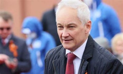 La mossa di Putin. Un economista al posto del generale