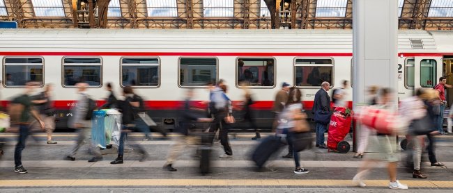 Chissà come mai tanti giovani ingrati fuggono all’estero …