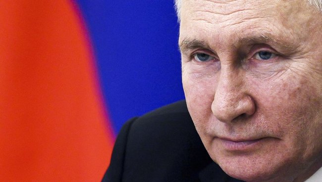 Putin: “L’unico Paese ad aver usato l’arma nucleare sono gli Stati Uniti”