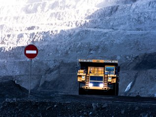 L’India non vuole rinunciare al carbone