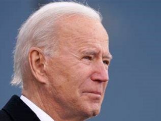 Biden confonde Zelensky con Putin e Trump con Harris