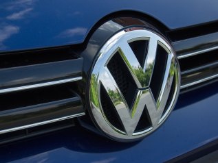 Dieselgate, sanzione da 1 mld di euro per VW