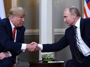 Telefonata Trump-Putin: “Stop alla guerra”