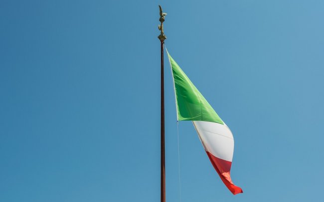 Lo scenario peggiora, il Pil scende e il lavoro cresce ma solo a termine