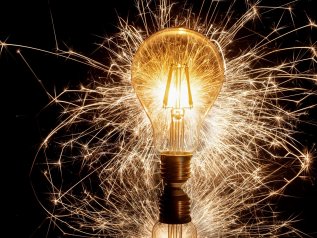 La bolletta dell’energia elettrica continua ad aumentare …