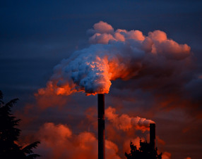 36 aziende producono la metà dell’inquinamento globale