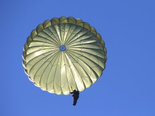 La nuova economia di guerra. E l’inversione a ‘U’ di Berlino