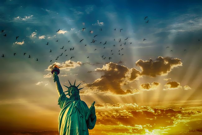 “Statua della Libertà? Grazie agli Usa la Francia non parla tedesco”