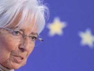 Lagarde: “La guerra commerciale con gli Usa taglia il Pil di mezzo punto”