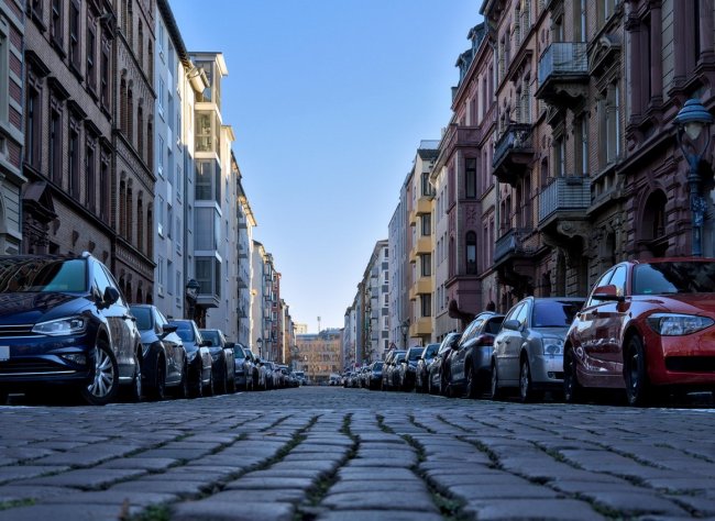 Auto, il declino occidentale non è cominciato ieri...