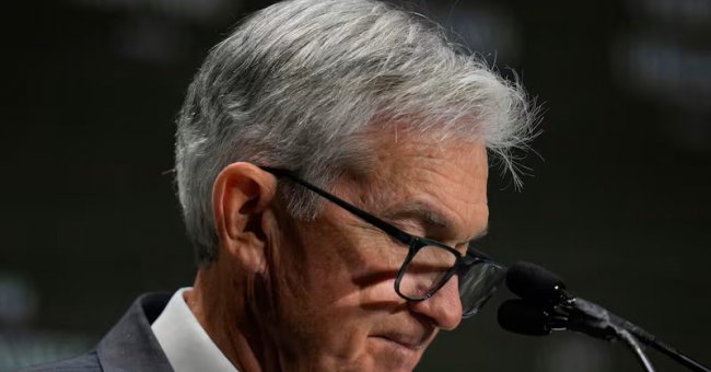 Trump “valuta” il licenziamento di Powell