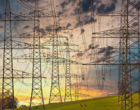 Fonti di elettricità: chi usa rinnovabili, fossili e nucleare