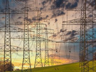 Fonti di elettricità: chi usa rinnovabili, fossili e nucleare