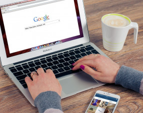 Apple studia alternative a Google