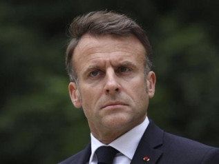Macron apre l’ombrello: “Armi nucleari francesi nelle basi di Paesi alleati