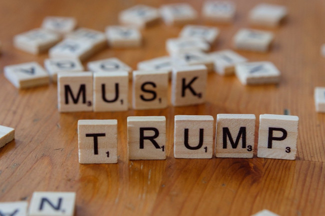 Della serie ‘c’eravamo tanto usati’: volano gli stracci tra Musk e Trump