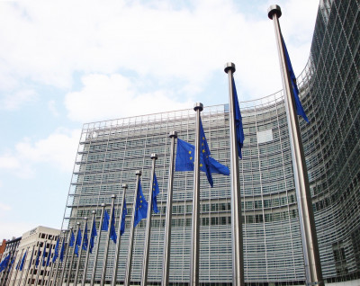 Ecco le nuove linee guida della Commissione. Romania sorvegliata special