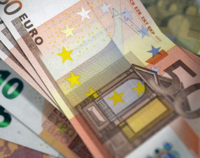 Debito pubblico italiano in risalita: chi lo spinge e chi lo frena